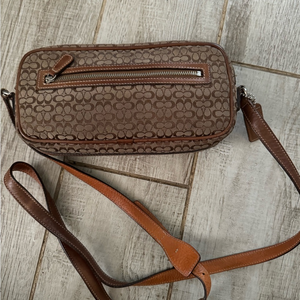Coach Tan Leather Tag | SOLDDDDDDDD!!!!!